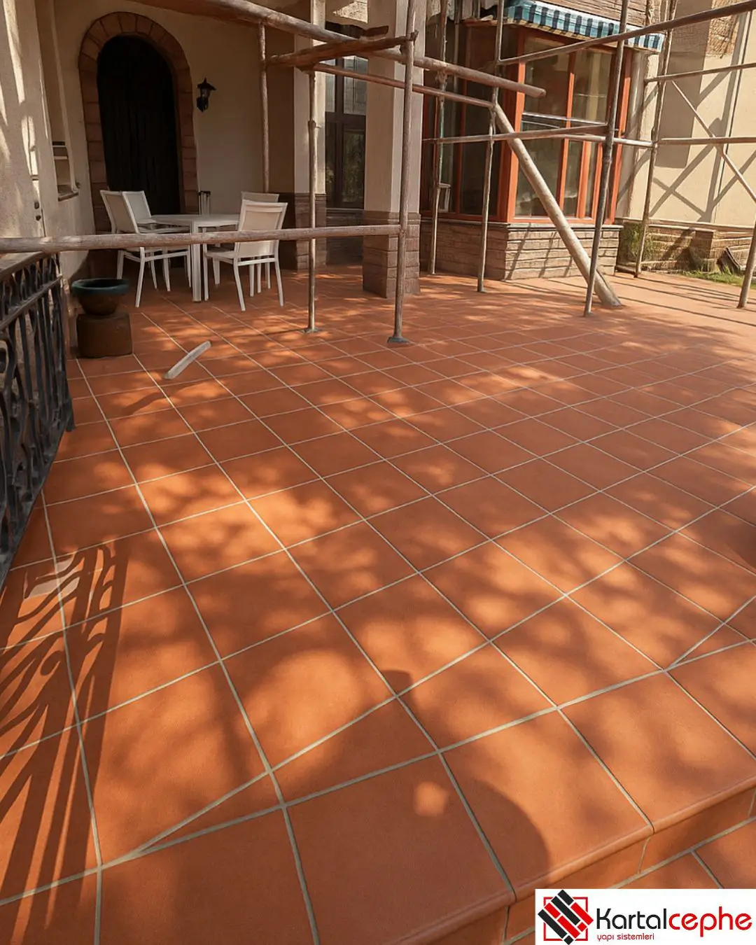 kırmızı cotto zemin kaplama